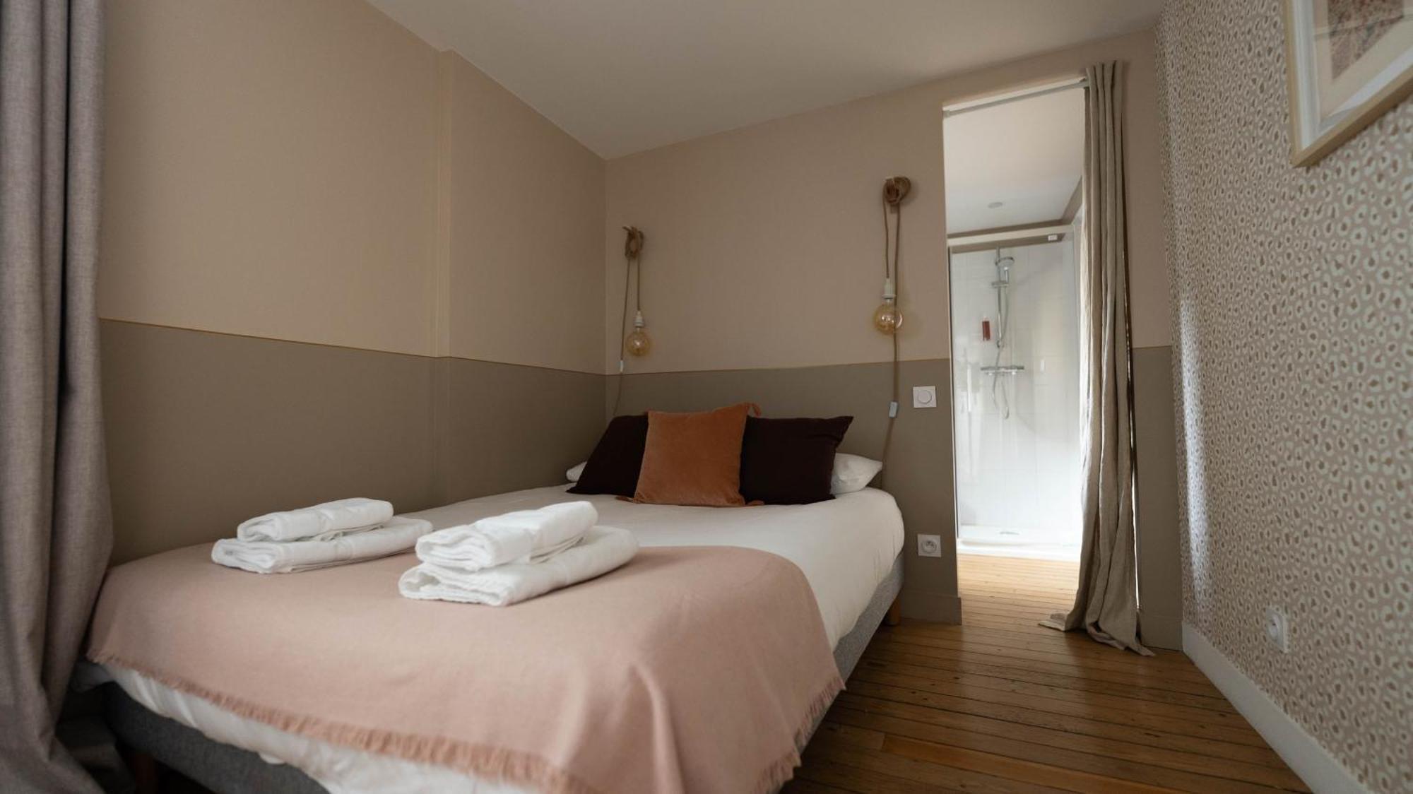 Hotel Au Coeur Du Quartier Historique - Maison Alternativi Caen